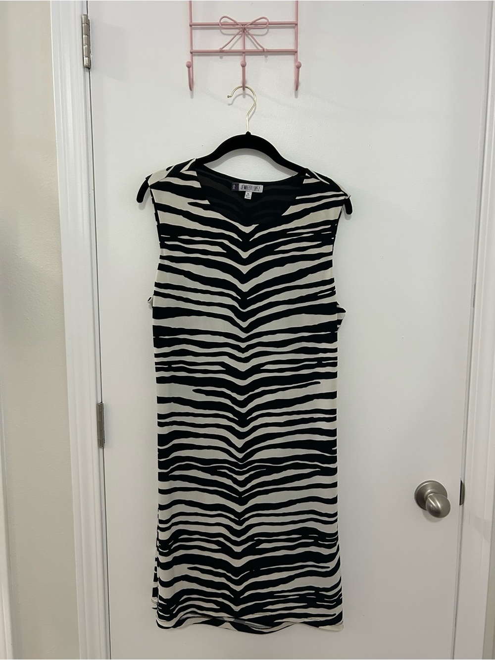 Jennifer Lopez Black and White Zebra-Print Midi Shift Dress